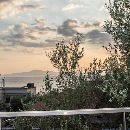 Nina'S Villa, Cosy Seaview Retreat فيرغا كالاماتا المظهر الخارجي الصورة