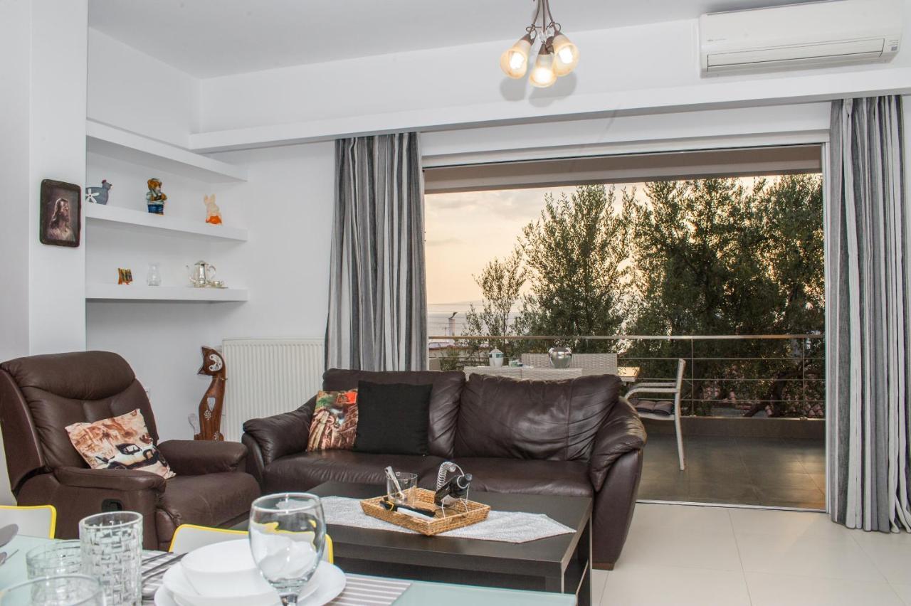 Nina'S Villa, Cosy Seaview Retreat فيرغا كالاماتا المظهر الخارجي الصورة