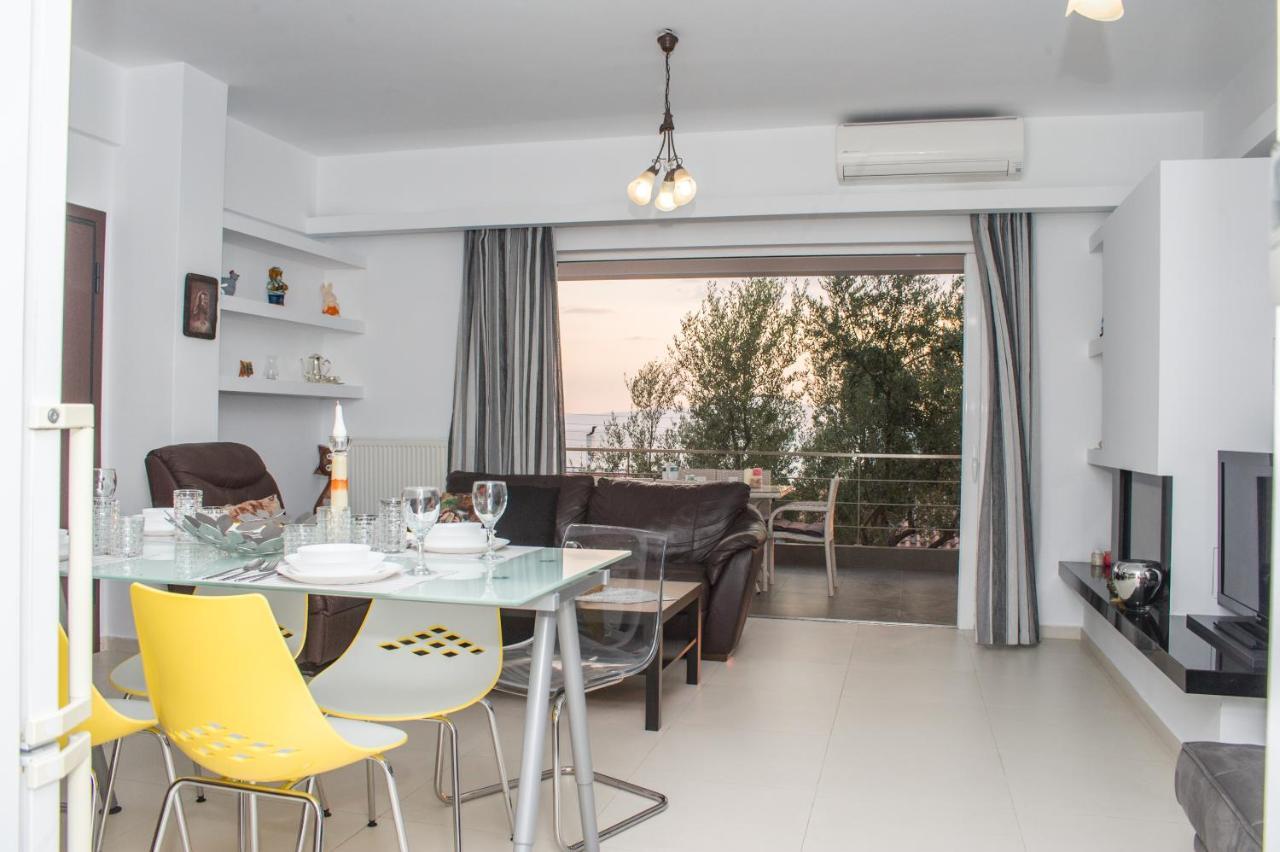 Nina'S Villa, Cosy Seaview Retreat فيرغا كالاماتا المظهر الخارجي الصورة