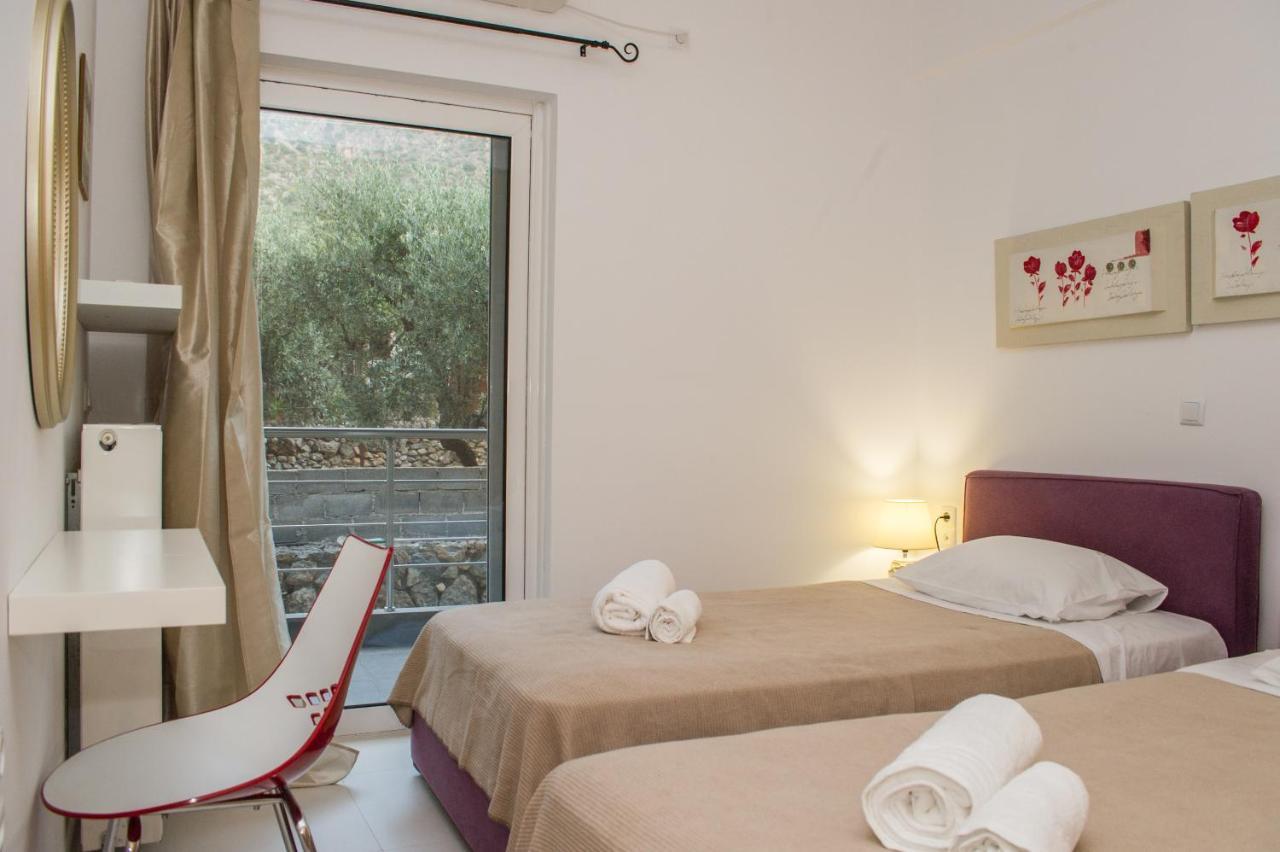 Nina'S Villa, Cosy Seaview Retreat فيرغا كالاماتا المظهر الخارجي الصورة